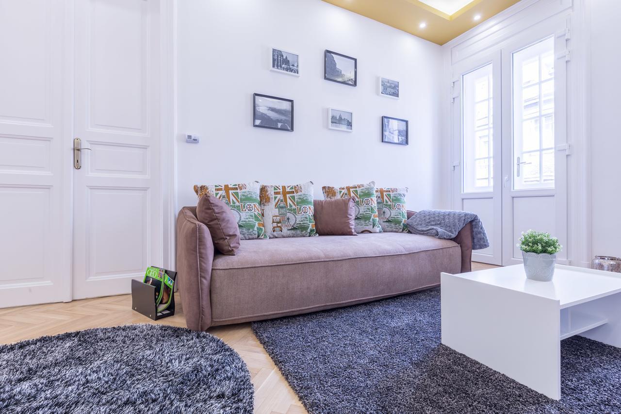 Real Zoltan Apartament *